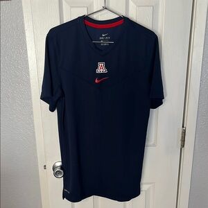 Nike Men's Navy Blue Dri-Fit Shirt